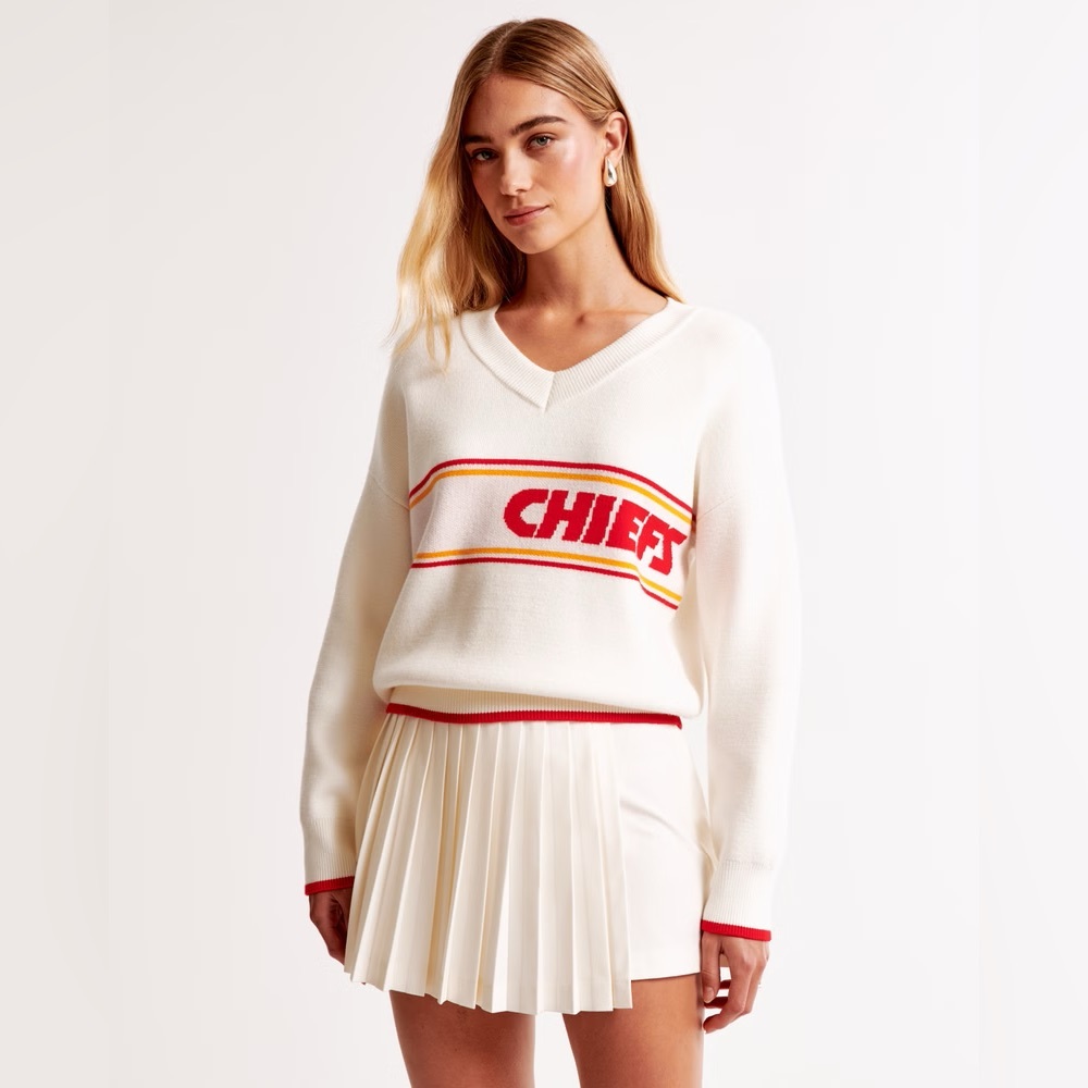 Abercrombie & Fitch Cream Sweater Kansas City Chiefs size S
